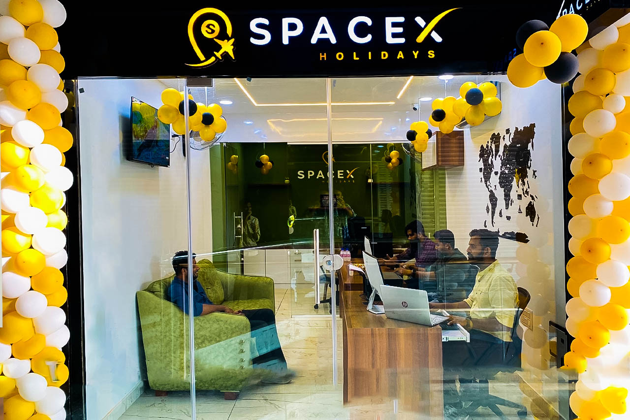 spacex travels, the top travel agency in taliparamba